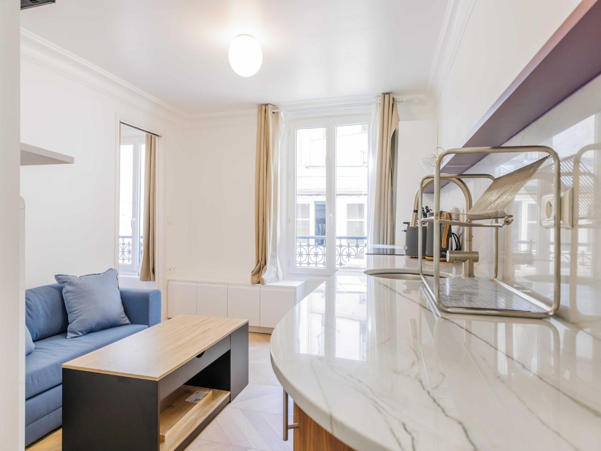 Charming - Madeleine Monceau - Mobility Lease Apartment Paris